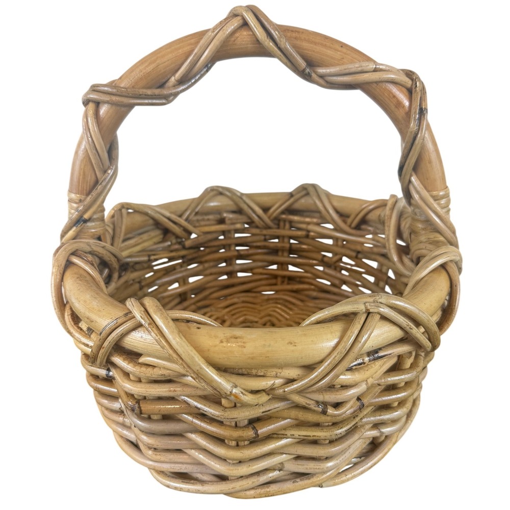 Vintage‎ Chunky Woven Rattan Reed Basket 12" Round with Handle Fruit Flowers